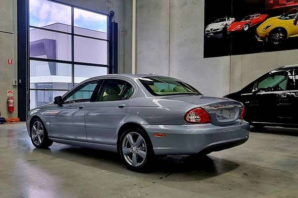 2009 Jaguar X-Type LE X400