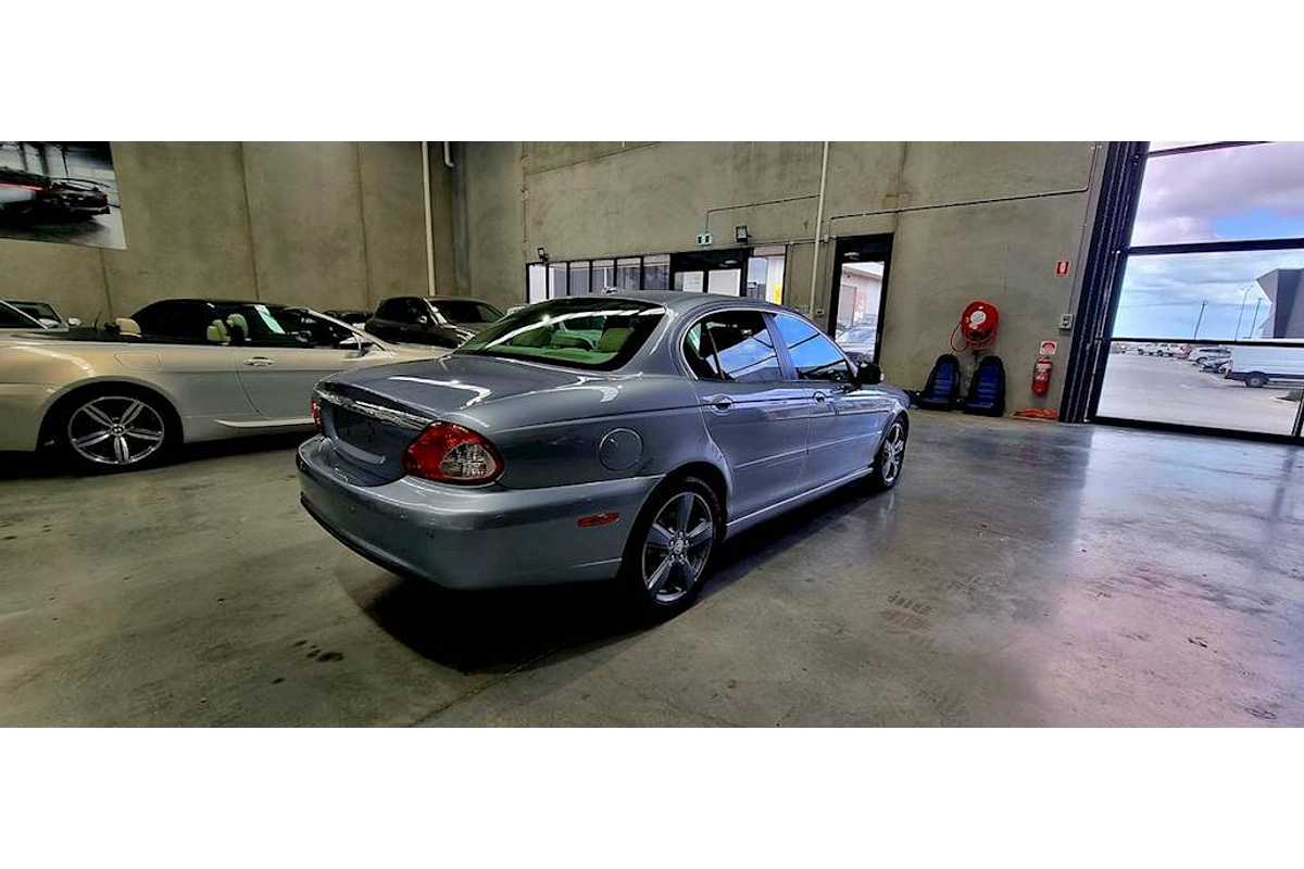 2009 Jaguar X-Type LE X400