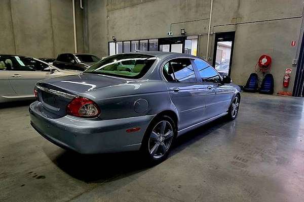 2009 Jaguar X-Type LE X400