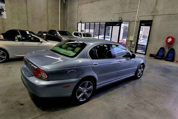 2009 Jaguar X-Type LE X400