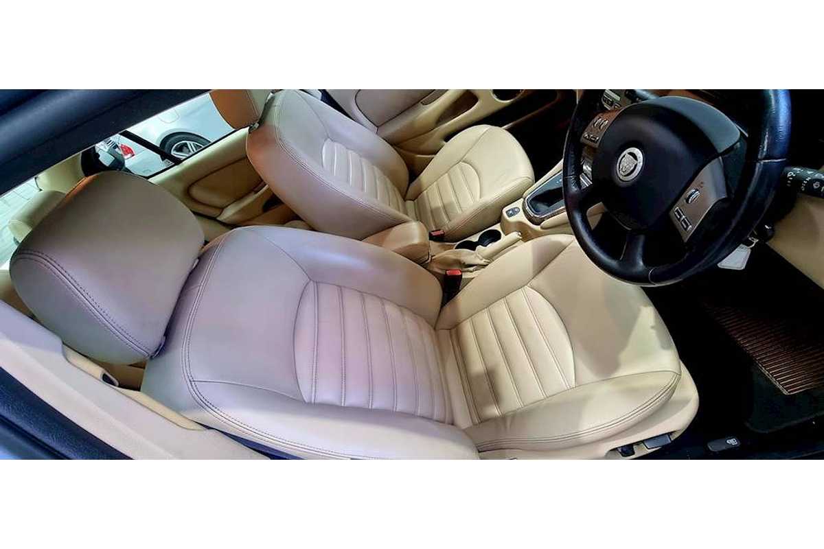 2009 Jaguar X-Type LE X400