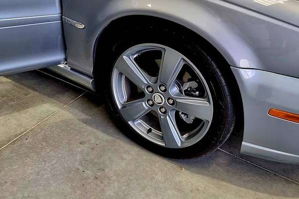 2009 Jaguar X-Type LE X400