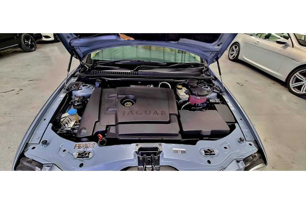 2009 Jaguar X-Type LE X400