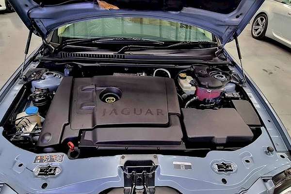 2009 Jaguar X-Type LE X400