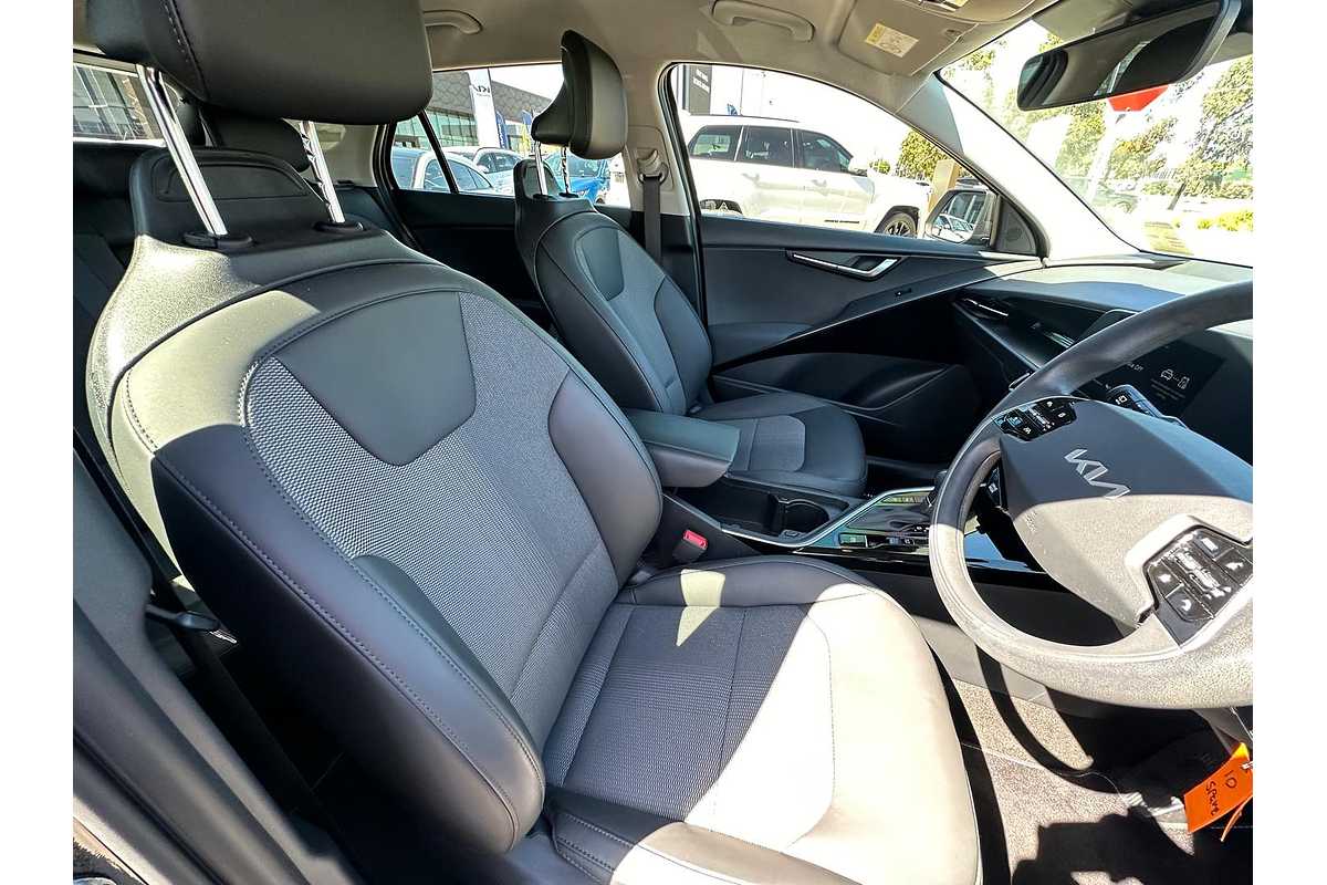 2022 Kia Niro HEV S SG2