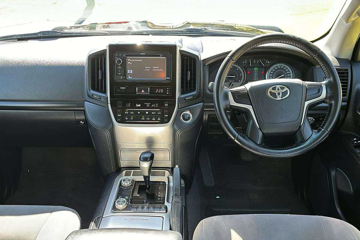 2015 Toyota Landcruiser GXL VDJ200R