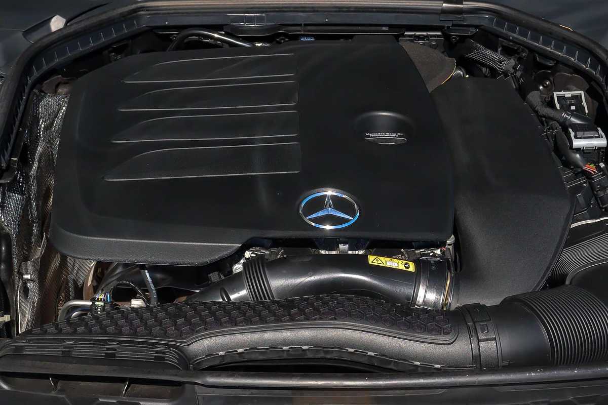 2020 Mercedes Benz C-Class C300 A205