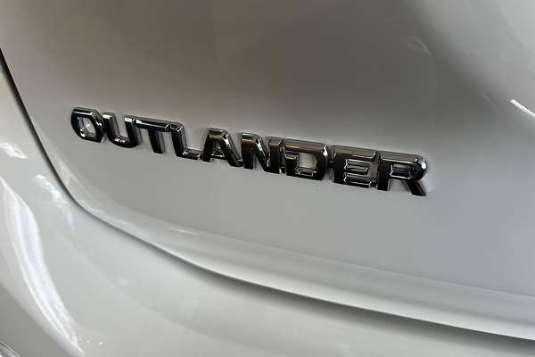 2020 Mitsubishi Outlander LS ZL