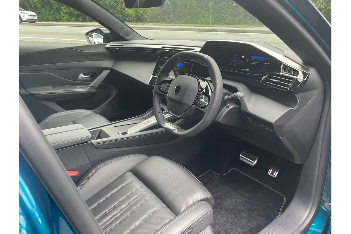 2023 Peugeot 408 GT Plug-In Hybrid P54