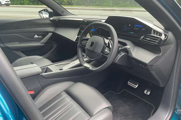 2023 Peugeot 408 GT Plug-In Hybrid P54