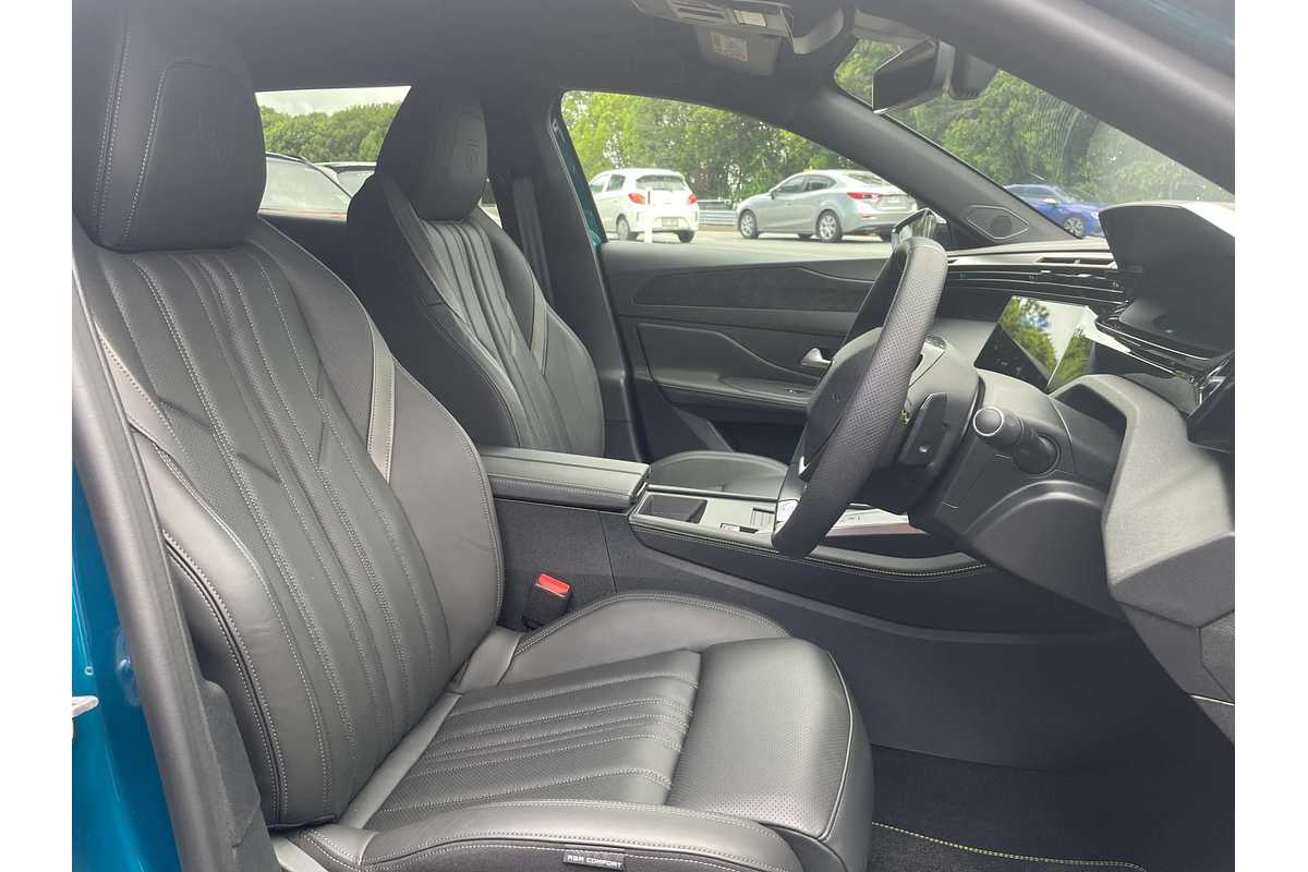 2023 Peugeot 408 GT Plug-In Hybrid P54