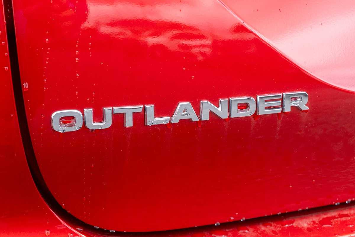 2021 Mitsubishi Outlander ES ZM
