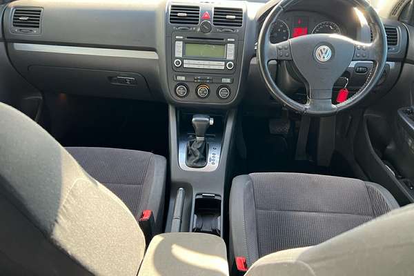 2007 Volkswagen Jetta 2.0 FSI 1KM