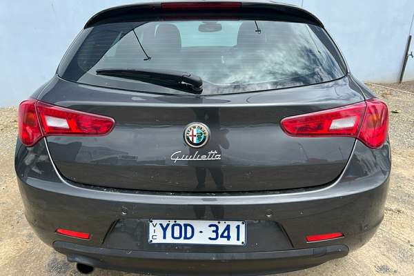 2011 Alfa Romeo Giulietta 1.4