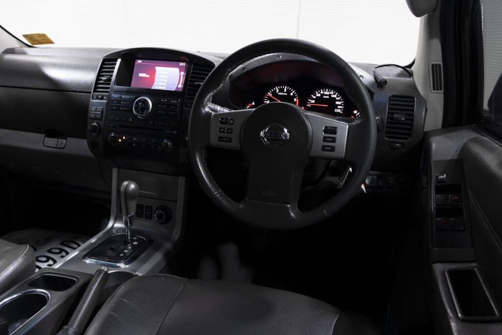 2014 Nissan Navara ST-X 550 D40 Series 5