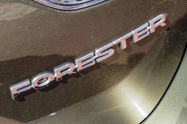 2022 Subaru Forester 2.5i Premium S5