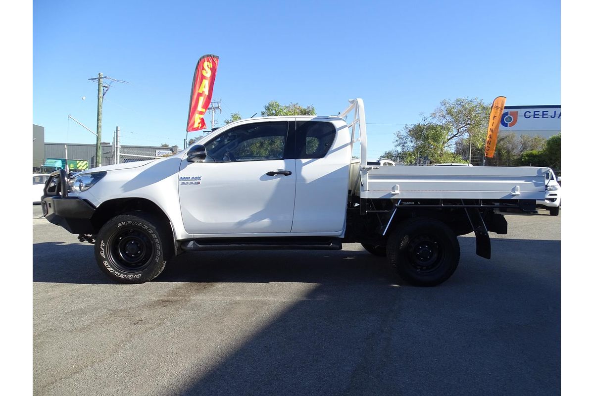 2018 Toyota Hilux SR GUN126R 4X4