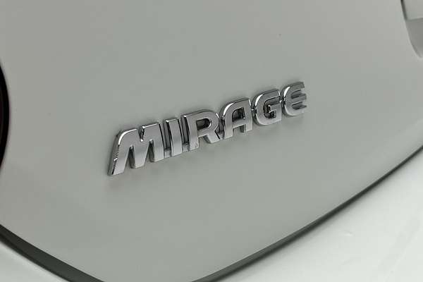2021 Mitsubishi Mirage ES LB