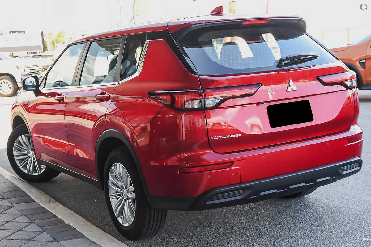 2024 Mitsubishi Outlander ES ZM