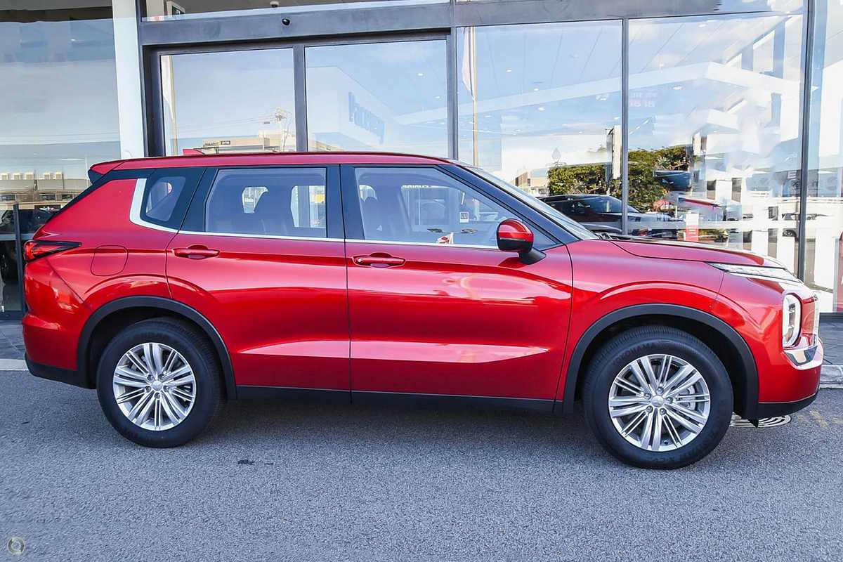 2024 Mitsubishi Outlander ES ZM