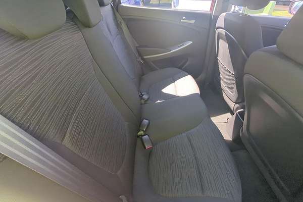 2019 Hyundai Accent Sport RB6
