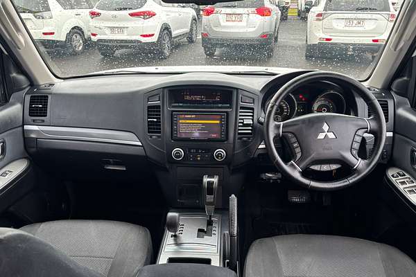2010 Mitsubishi Pajero GLX NT