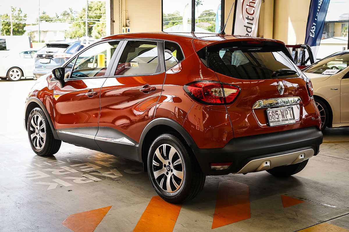 2016 Renault Captur Expression EDC J87