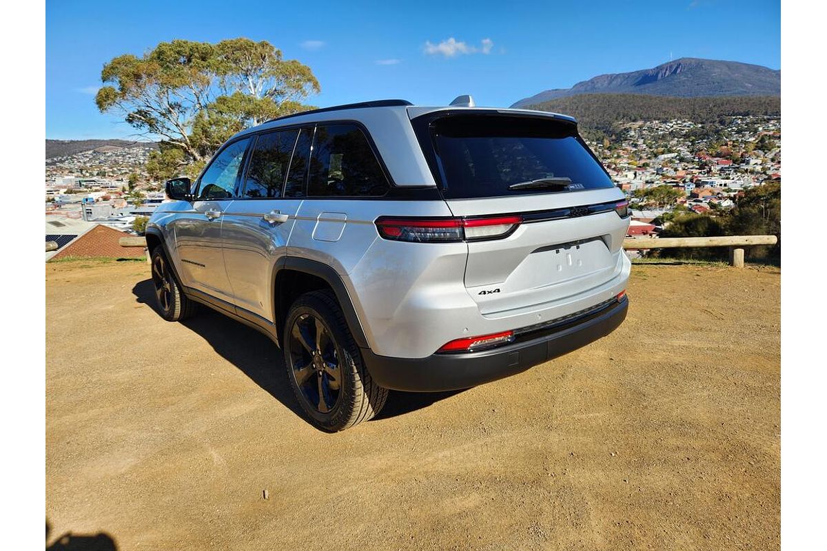 2023 Jeep Grand Cherokee Night Eagle WL