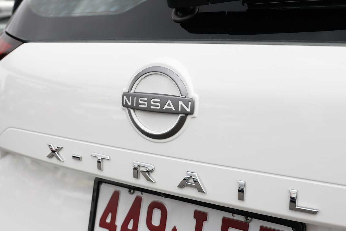 2023 Nissan X-TRAIL ST T33