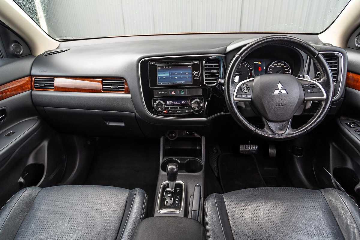 2013 Mitsubishi Outlander Aspire ZJ