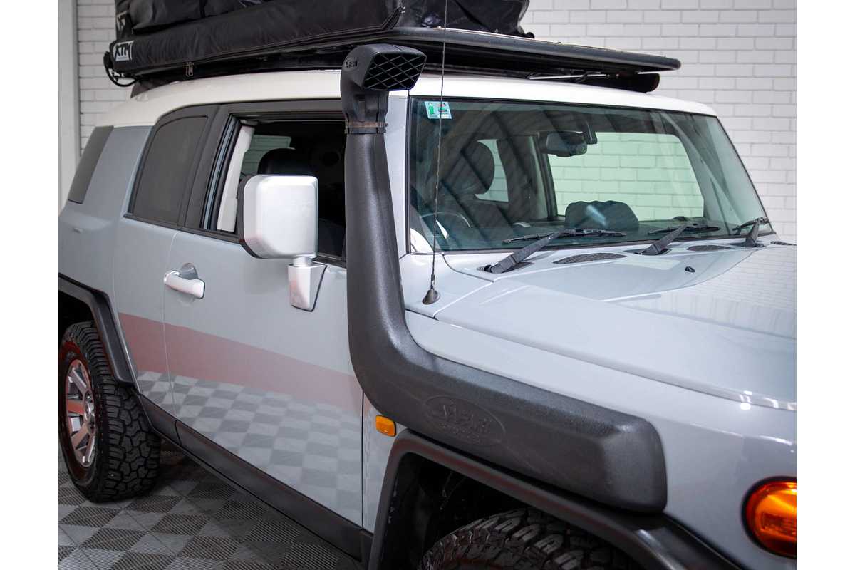 2015 Toyota FJ Cruiser GSJ15R