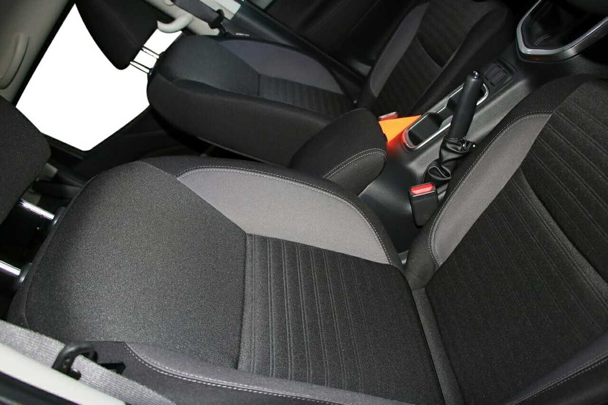 2024 Nissan Navara ST D23 4X4