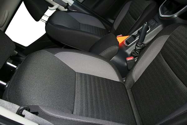 2024 Nissan Navara ST D23 4X4