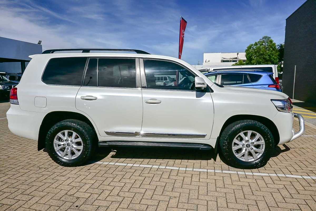 2018 Toyota Landcruiser Sahara VDJ200R