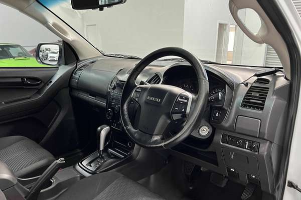 2016 Isuzu D-MAX SX Crew Cab 4x2 High Ride MY17 RWD