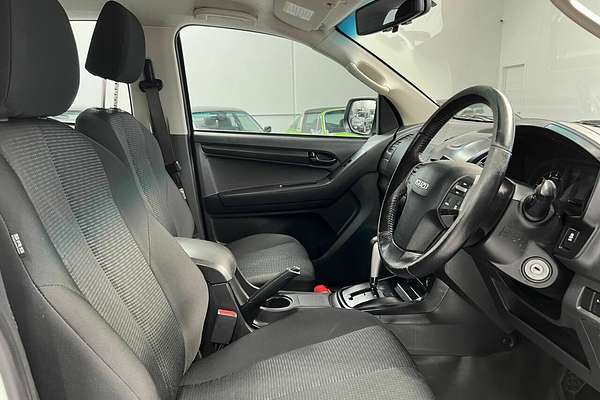 2016 Isuzu D-MAX SX Crew Cab 4x2 High Ride MY17 RWD