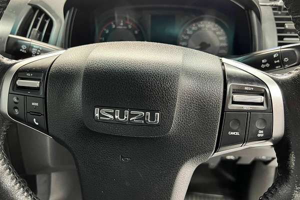 2016 Isuzu D-MAX SX Crew Cab 4x2 High Ride MY17 RWD