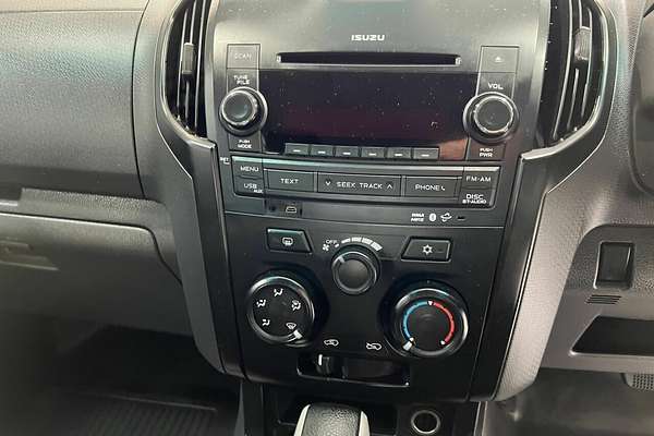 2016 Isuzu D-MAX SX Crew Cab 4x2 High Ride MY17 RWD