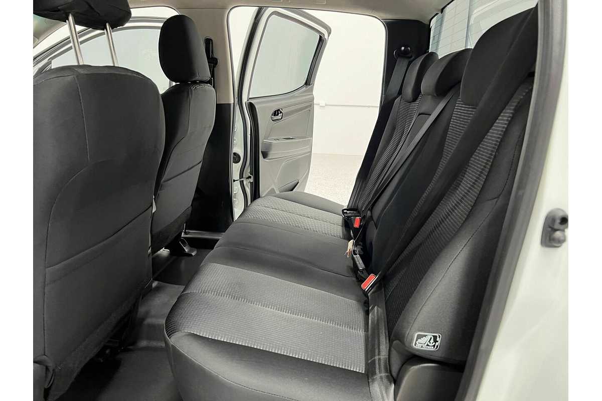 2016 Isuzu D-MAX SX Crew Cab 4x2 High Ride MY17 RWD