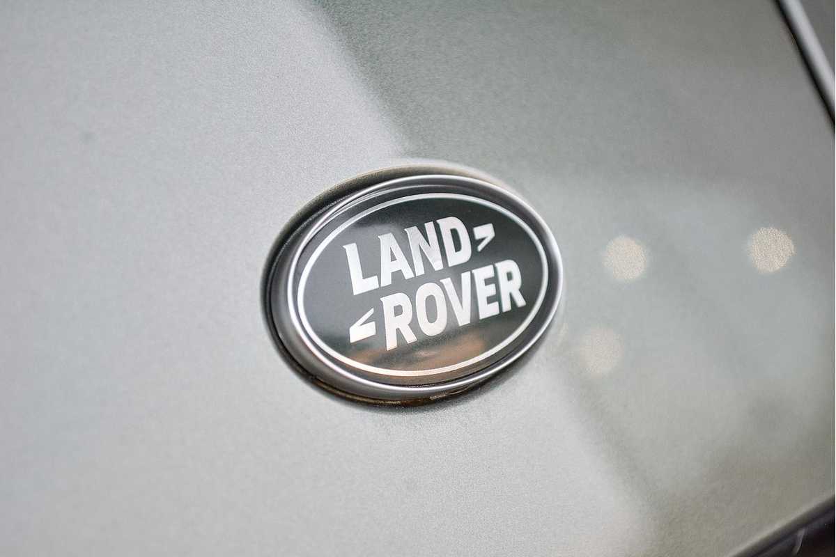 2020 Land Rover Defender 110 P400 SE L663