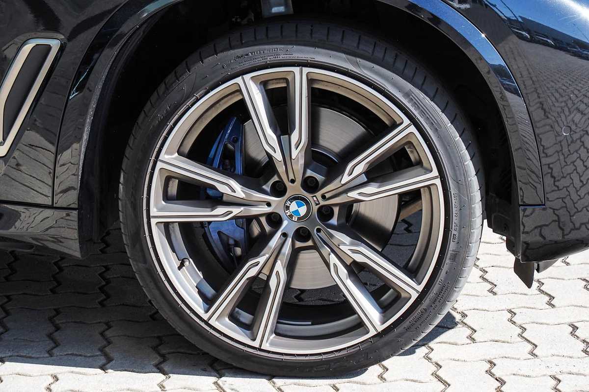 2022 BMW X5 M50i G05