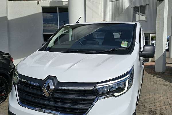 2023 Renault Trafic Pro X82 SWB