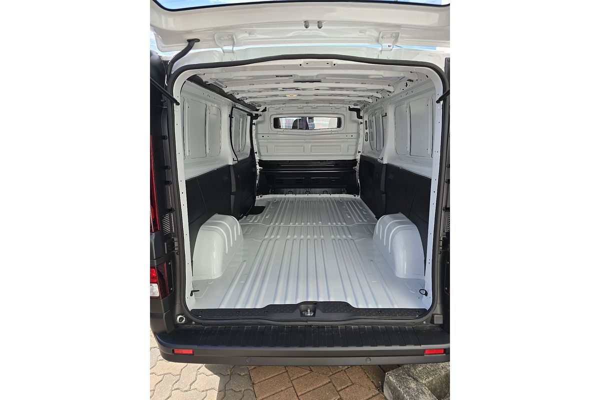 2023 Renault Trafic Pro X82 SWB