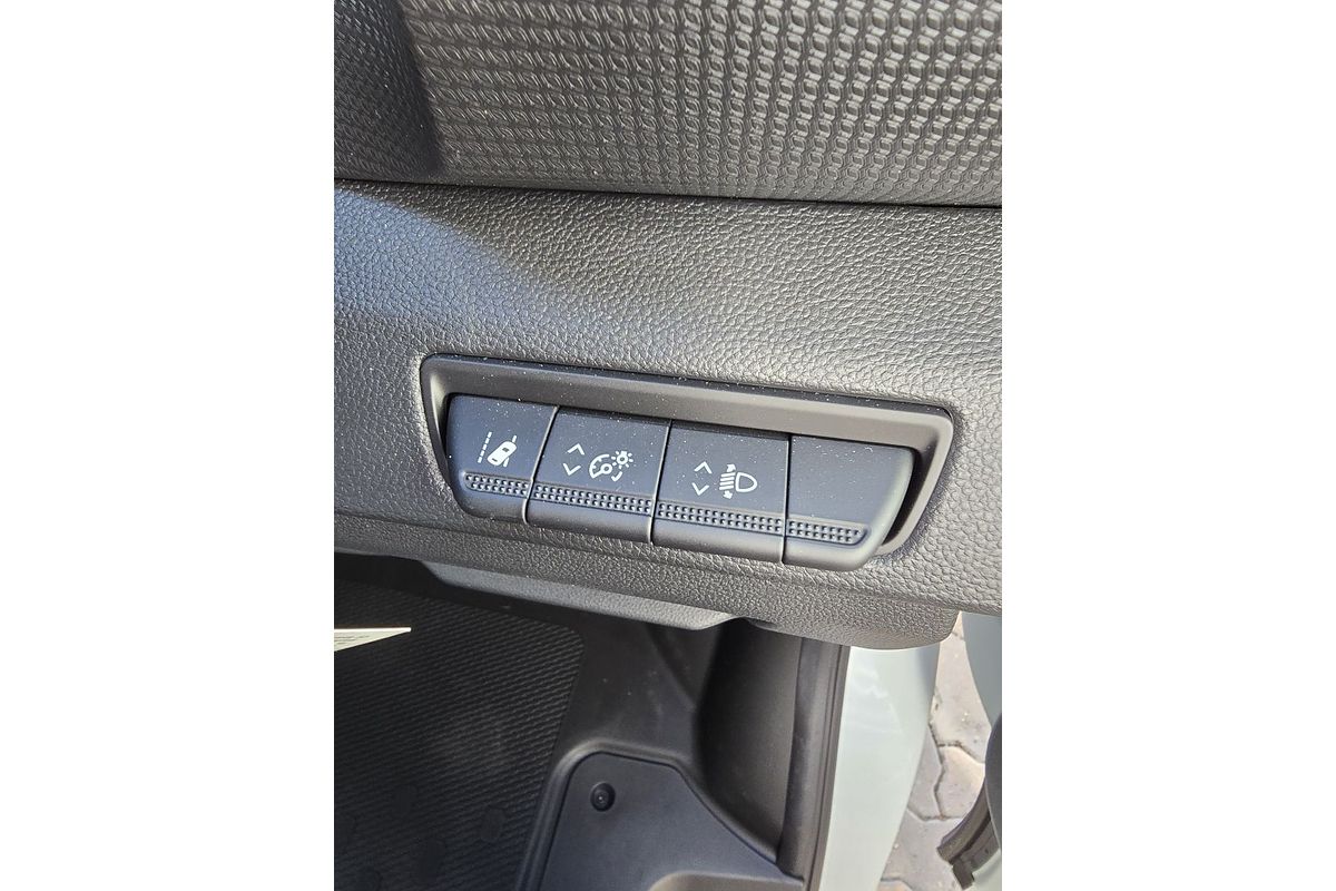 2023 Renault Trafic Pro X82 SWB