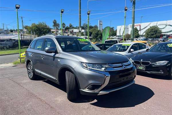 2018 Mitsubishi OUTLANDER ES 7 SEAT (2WD) ZL MY19