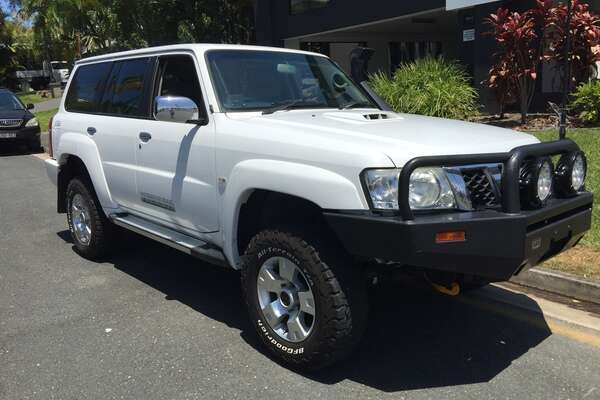 2013 Nissan Patrol ST Y61
