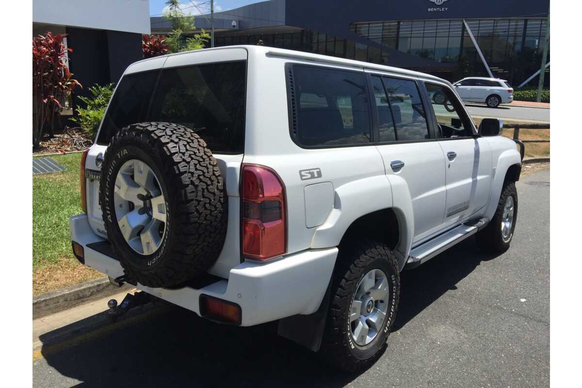 2013 Nissan Patrol ST Y61