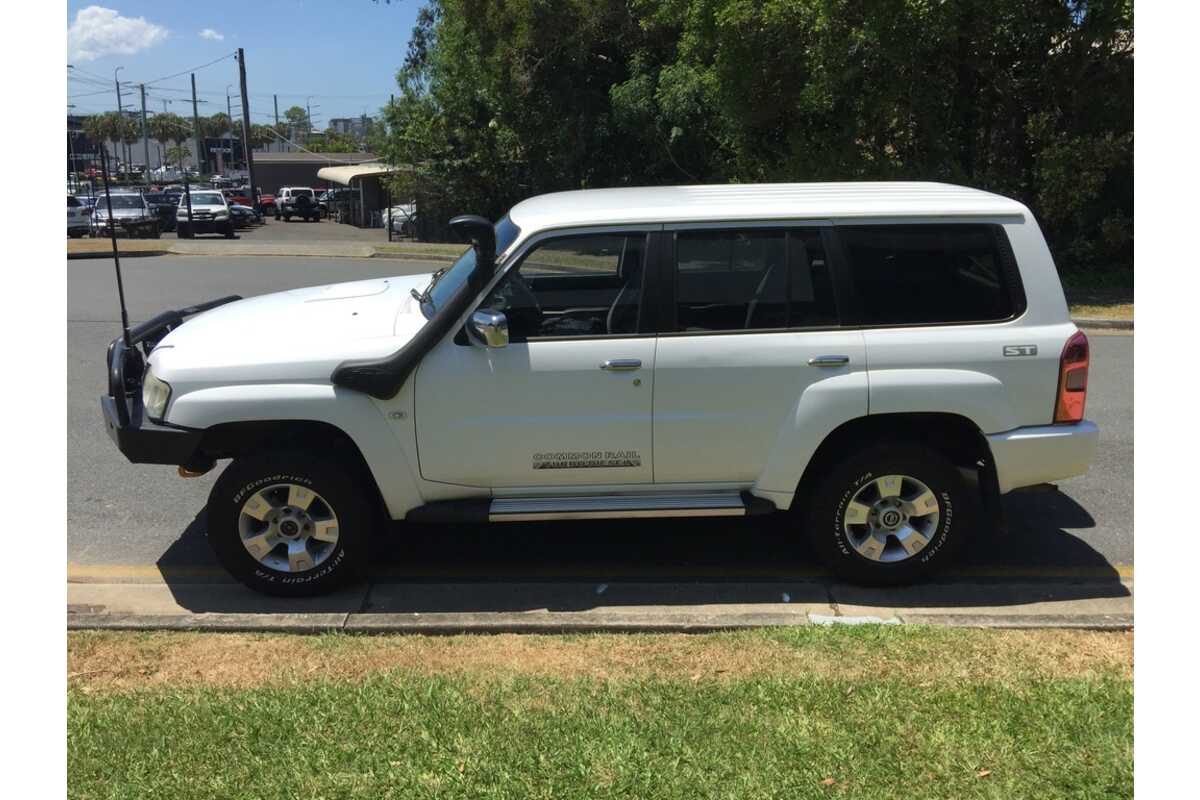 2013 Nissan Patrol ST Y61