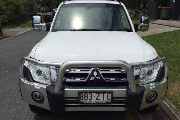 2013 Mitsubishi Pajero VR-X NW