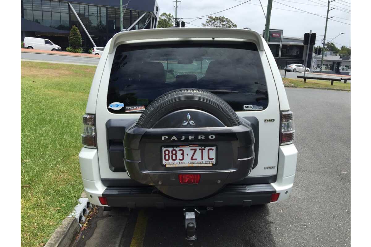 2013 Mitsubishi Pajero VR-X NW